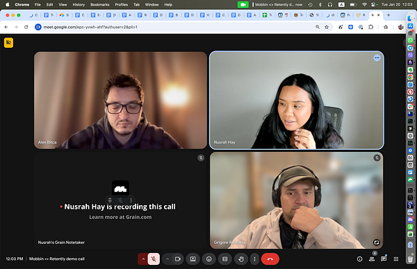 Screenshot of a webpage displaying a mobile app review with an explanatory popup about 'Likes'.