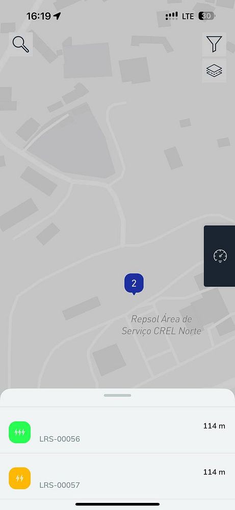 The image displays a map interface from the EDP Charge app showing charging station locations in Portugal.