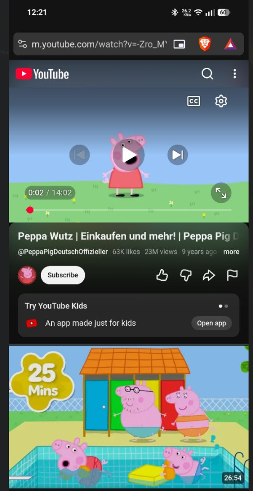 YouTube mobile interface showing a paused Peppa Pig video in German and a video suggestion featuring the Peppa Pig family at a pool.