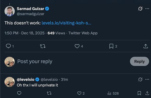 A Twitter conversation addressing a broken link issue.