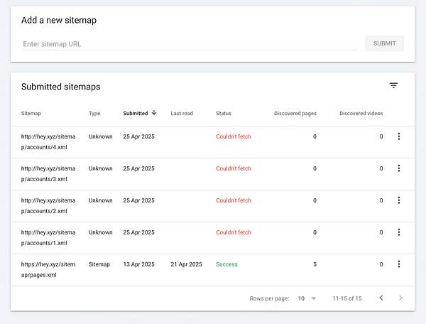 The image displays a sitemap submission interface showing various submitted sitemaps and their statuses.