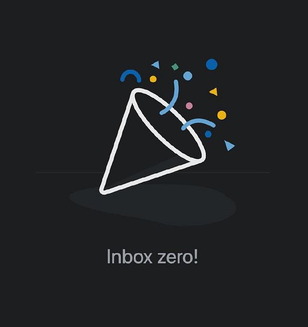 A customer support chat interface with an active conversation and suggested responses.