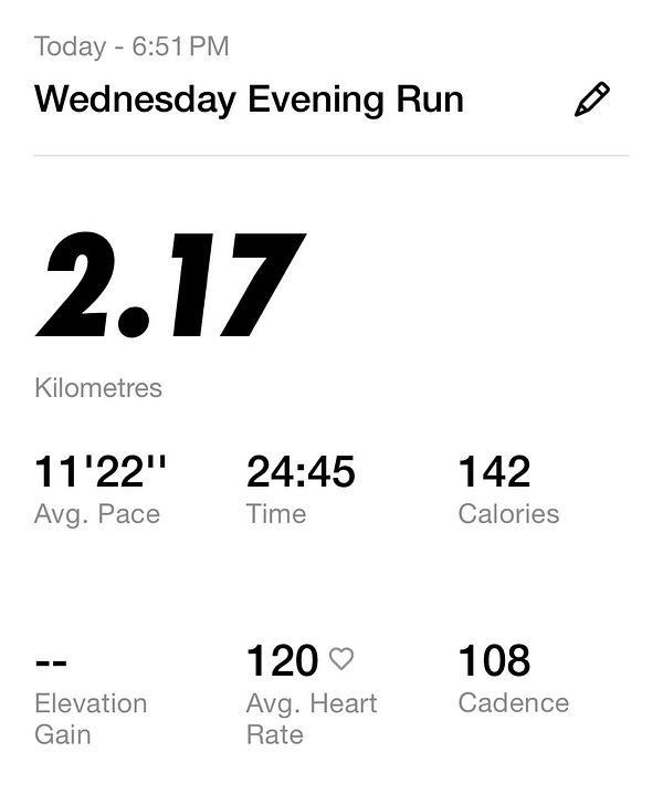 The image displays running statistics from a fitness tracking app.