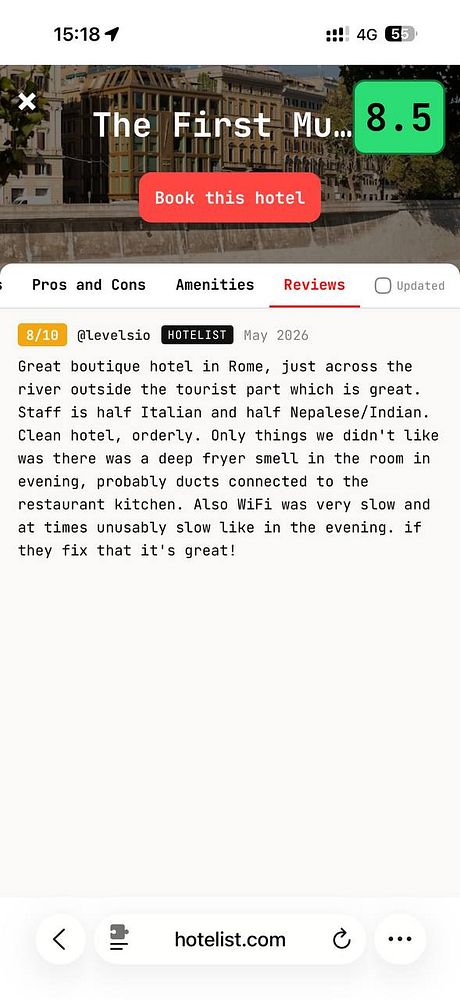 Mobile app screen displaying a list of hotels with search and sorting options.