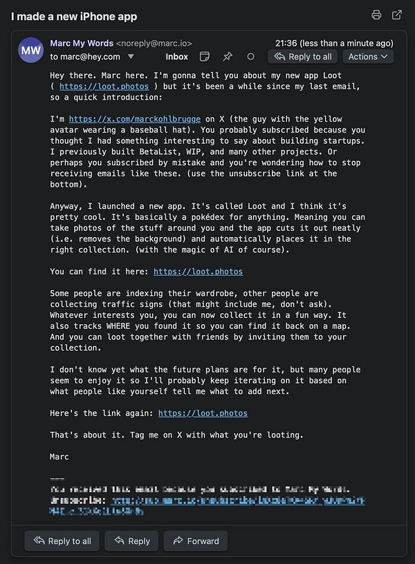 Email subscription management interface showing a subscriber list and an active campaign named 'Loot'.