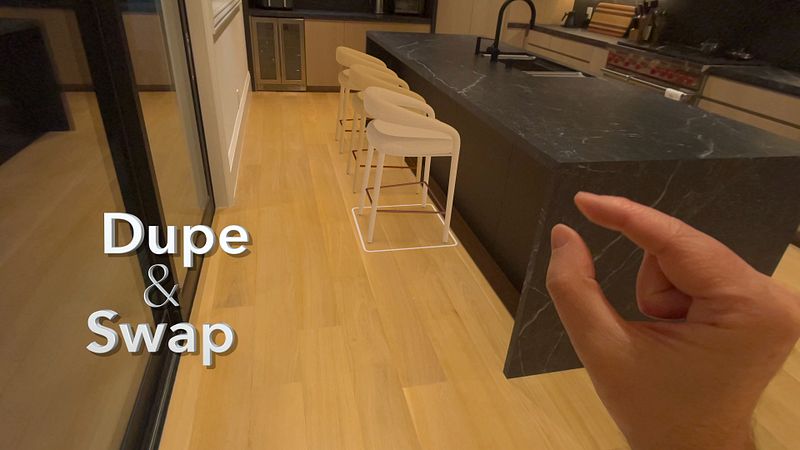 Screenshot of HomeLab: AR Interior Design