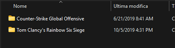 Screenshot of a Windows File Explorer window opened to the Downloads folder showing files related to Mr Robot series and Superseducer 2 game.