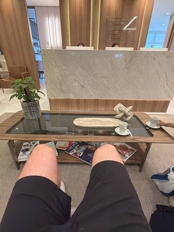 A close-up photo of a person's upper buttocks with a disappearing white patch, illustrating an area for a B12, B9, and B6 injection.