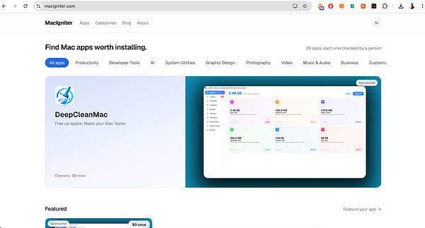 Screenshot of the MacIgniter website homepage listing Mac applications worth installing, featuring DeepCleanMac app.