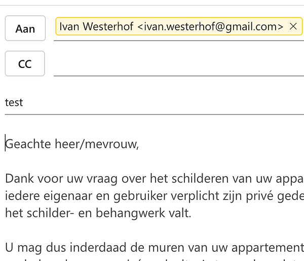The image displays an email composition interface with a partially written message in Dutch.