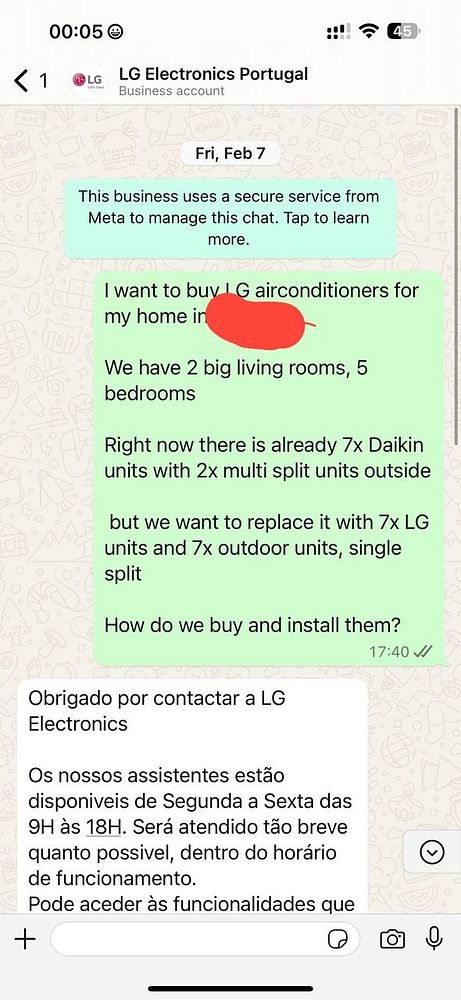 A WhatsApp conversation with LG Electronics Portugal regarding the purchase of air conditioners.
