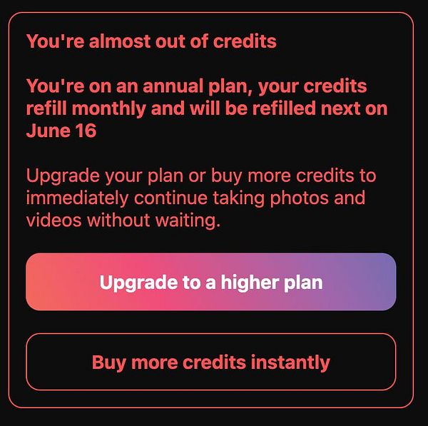 The image displays a notification about credit status for a subscription service.