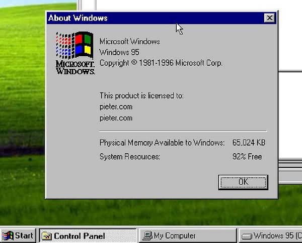 The image displays the 'About Windows' dialog box from Windows 95, showing system information and licensing details.