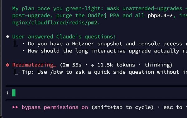 Screenshot of a Linux terminal session running an upgrade to Ubuntu 26 LTS with PHP 8.5 installations and configurations.
