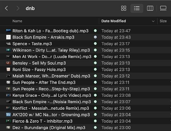 Screenshot of a SoundCloud playlist titled 'KANDOM' featuring multiple drum and bass tracks.