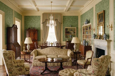 A room in the Traditional style