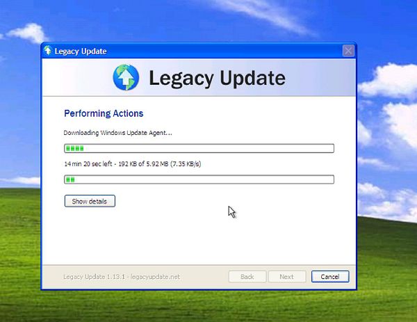 Screenshot of the LegacyUpdate.net interface showing options to refresh expired root certificates for Windows XP.