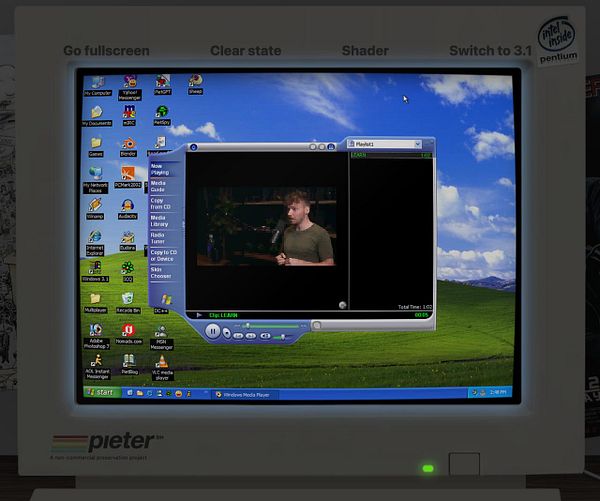 Screenshot of Internet Explorer showing a download page for Windows Media Player 8 on Windows XP.
