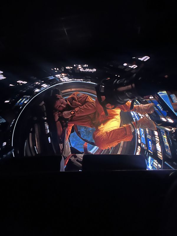 Cover art of the book 'Project Hail Mary' by Andy Weir showing a spaceship and cosmic scenery.