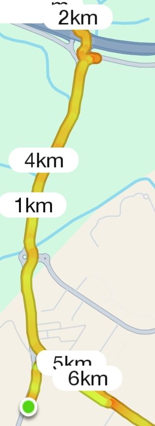 A map displaying a 6 km running route with distance markers.