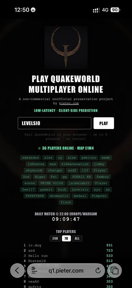 Mobile web interface of an unofficial QuakeWorld multiplayer online game showing 36 players currently online and a leaderboard.
