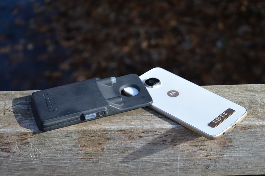 Linc Smart Walkie Talkie MotoMod™