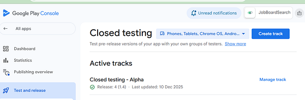 The image displays the Google Play Console interface for managing closed testing of an Android app.