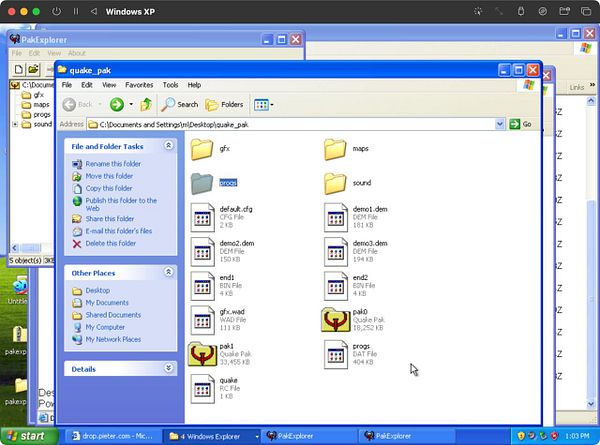 The image displays a Windows XP interface showing the contents of a folder named 'quake_pak'.