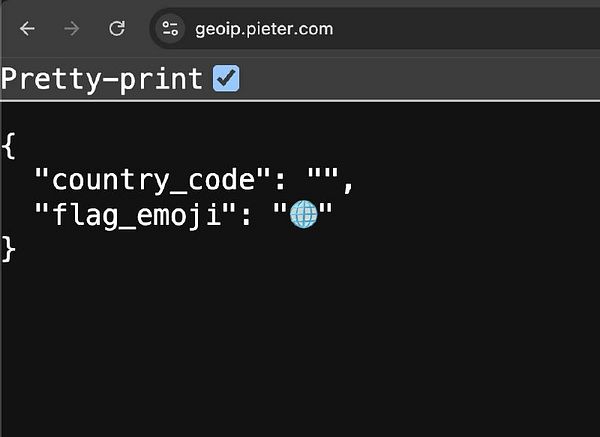 The image displays a JSON response from the geoip.pieter.com API.