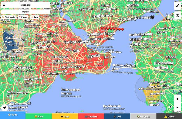 Screenshot of the Hoodmaps Istanbul page showing a colorful map segmented by neighborhood with user tags and an interface displaying options and statistics.