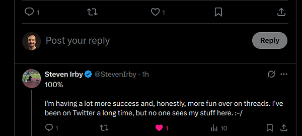 Screenshot of the Threads signup webpage on Instagram with account creation and login options.