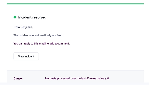 The image displays a notification about an incident resolution in a task management interface.