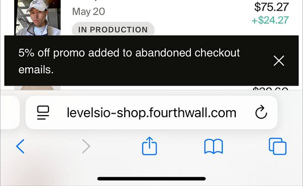 The image displays a mobile interface showing a shopping cart with a notification about a promotional offer.