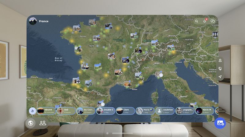 Screenshot of mapnow - moments on a map