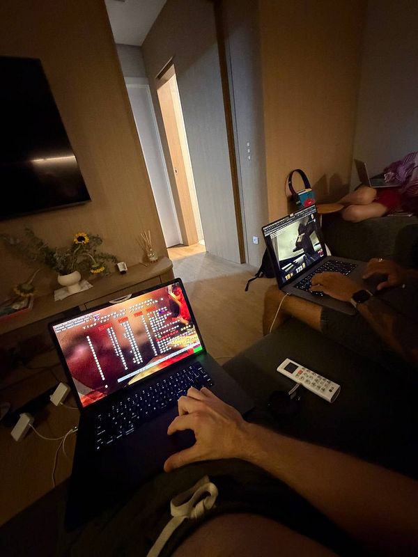 Screenshot of a browser window displaying a multiplayer game lobby for Quake 3 at q3.pieter.com with user names and game settings.