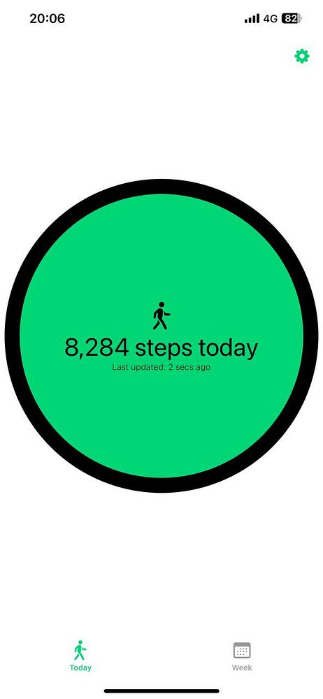 The image displays a step counter interface showing the number of steps taken today.