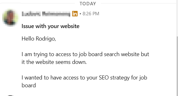 A LinkedIn message reporting an issue with a job board website.